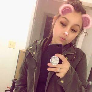 Meet your Posher, Katrina